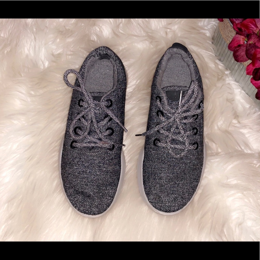 ALLBIRDS Gray Men’s Wool Runner Sneaker - Picture 3 of 8